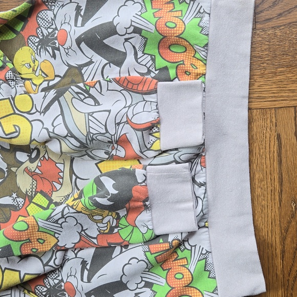 Looney Tunes Women's Bang Wham Pow Sweatshirt, Size Large - Picture 5 of 8